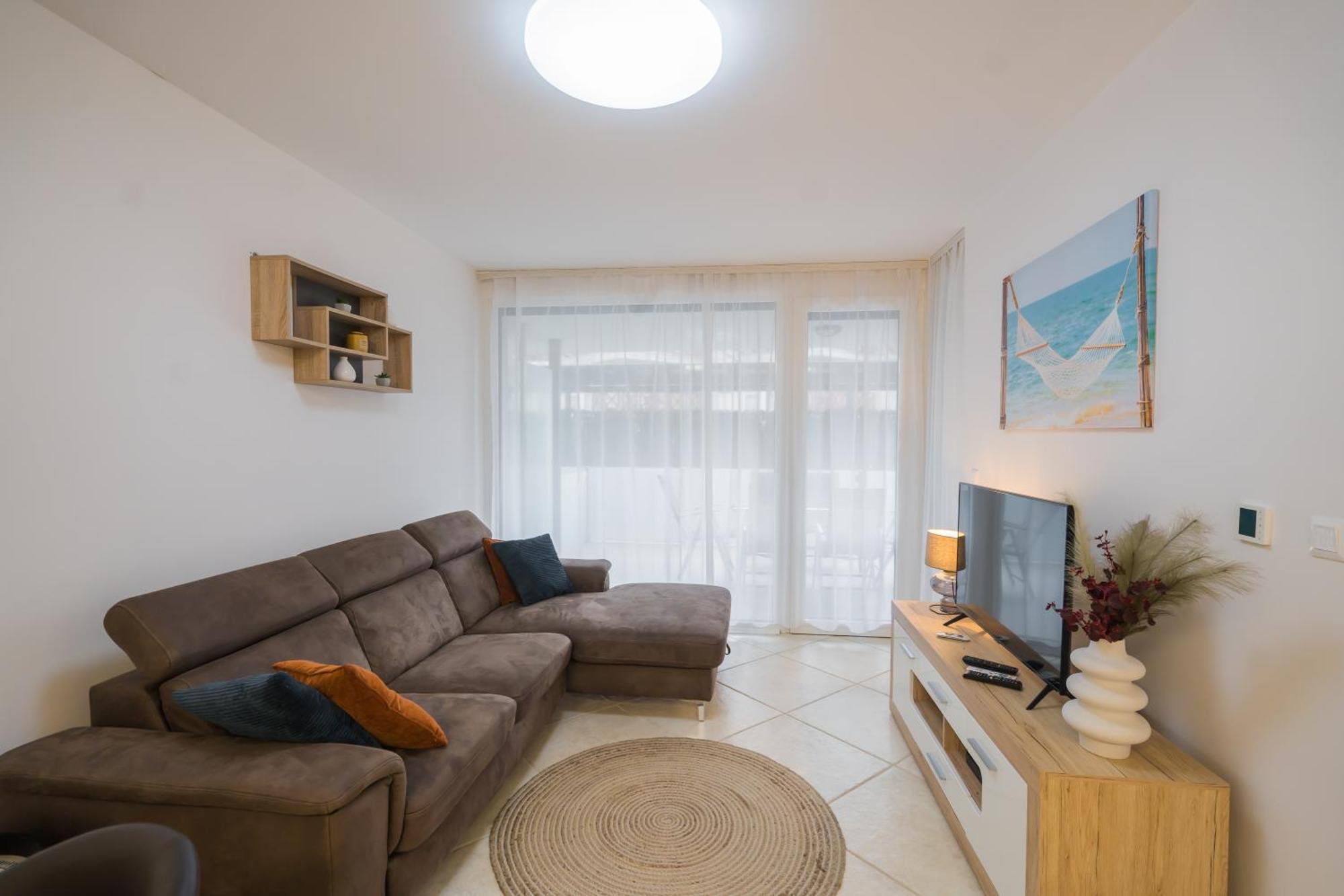 Lellemarine By Bltn Apartmanok Balatonlelle Exterior foto